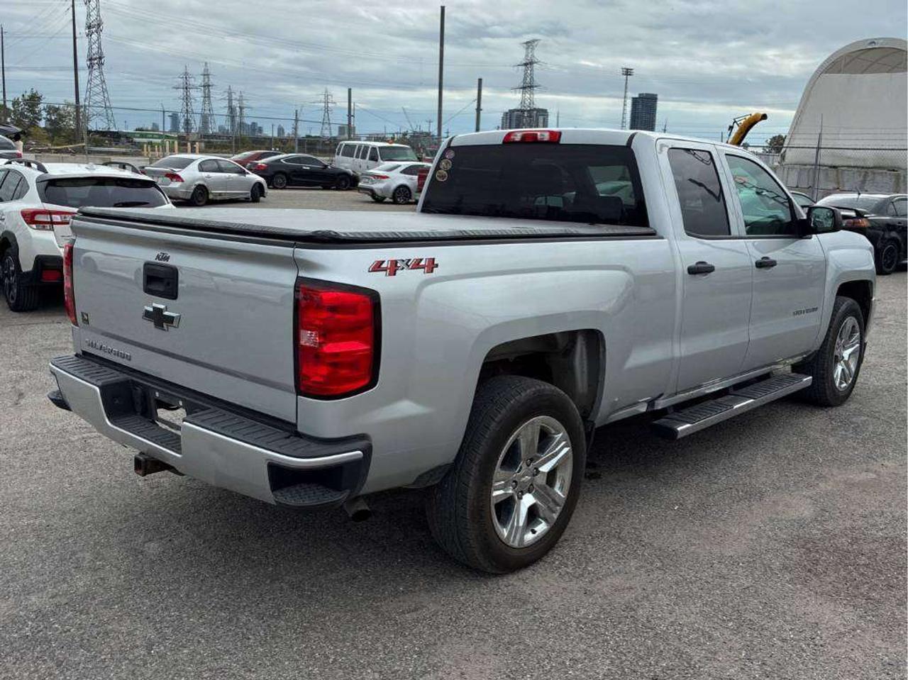2018 Chevrolet Silverado 1500 1500 / 4X4/ 87426 KMS !!! ONE OWNER !! CAR FAX CLN Photo