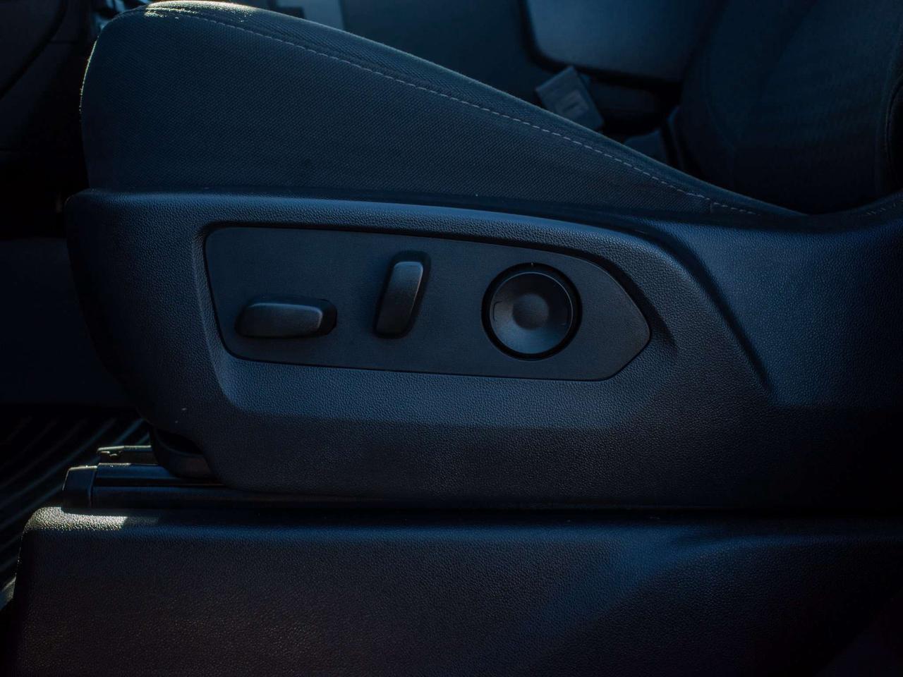 2024 Chevrolet Silverado 1500 Custom Trail Boss - WiFi Hotspot   All-Season Tires Photo