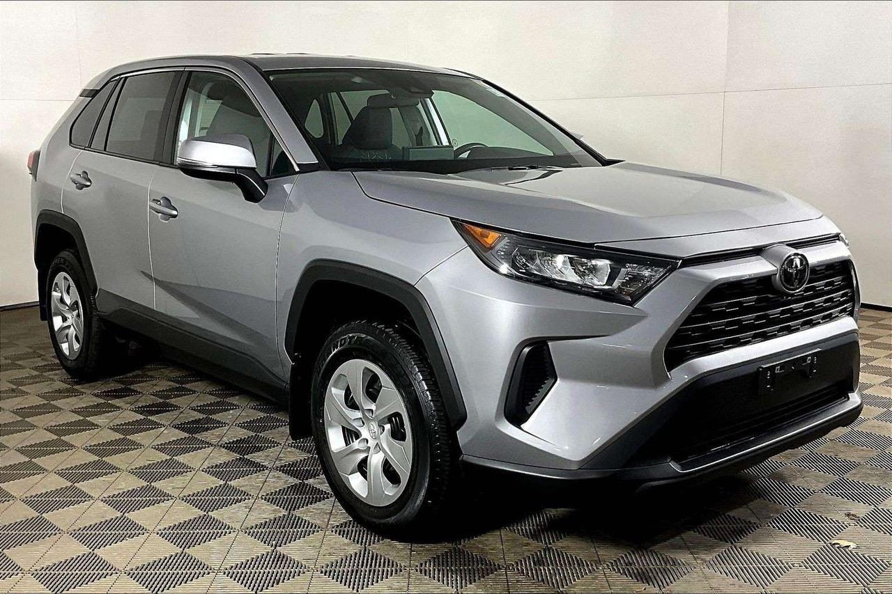 2023 Toyota RAV4 LE AWD Photo