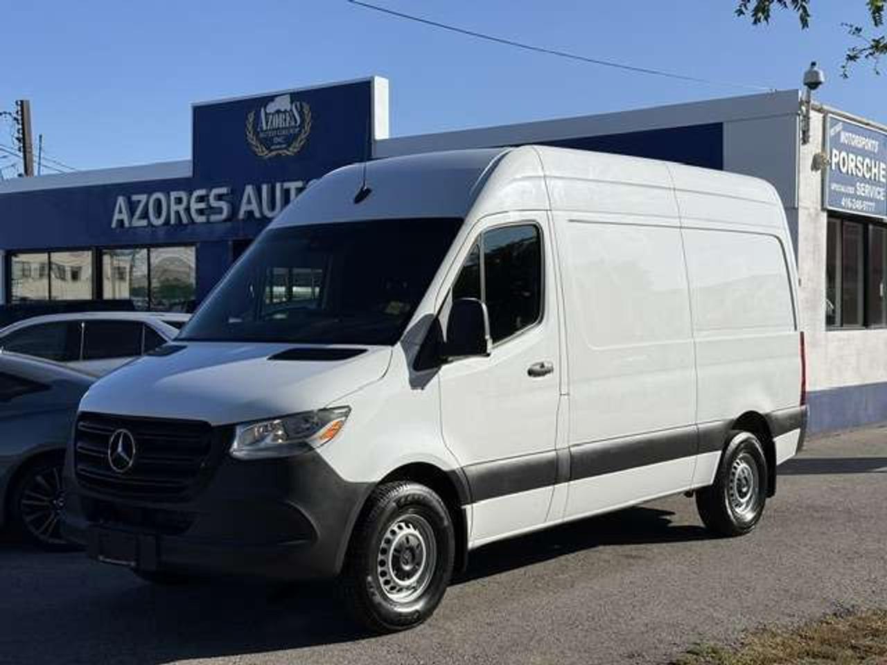 2022 Mercedes-Benz Sprinter V6 2500 144 WB Only 39,819km CleanCarfax Certified Photo