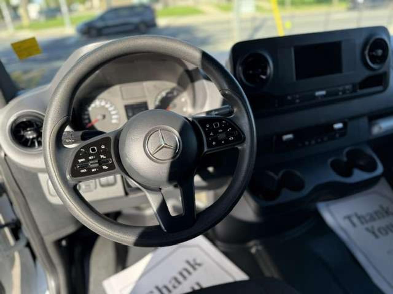 2022 Mercedes-Benz Sprinter V6 2500 144 WB Only 39,819km CleanCarfax Certified Photo