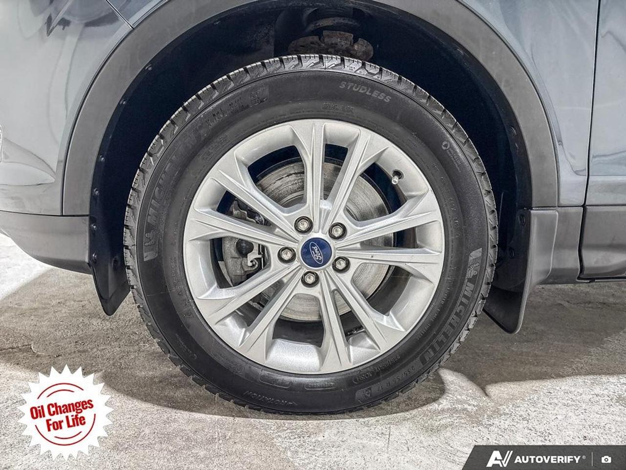 2019 Ford Escape SEL 4WD Photo
