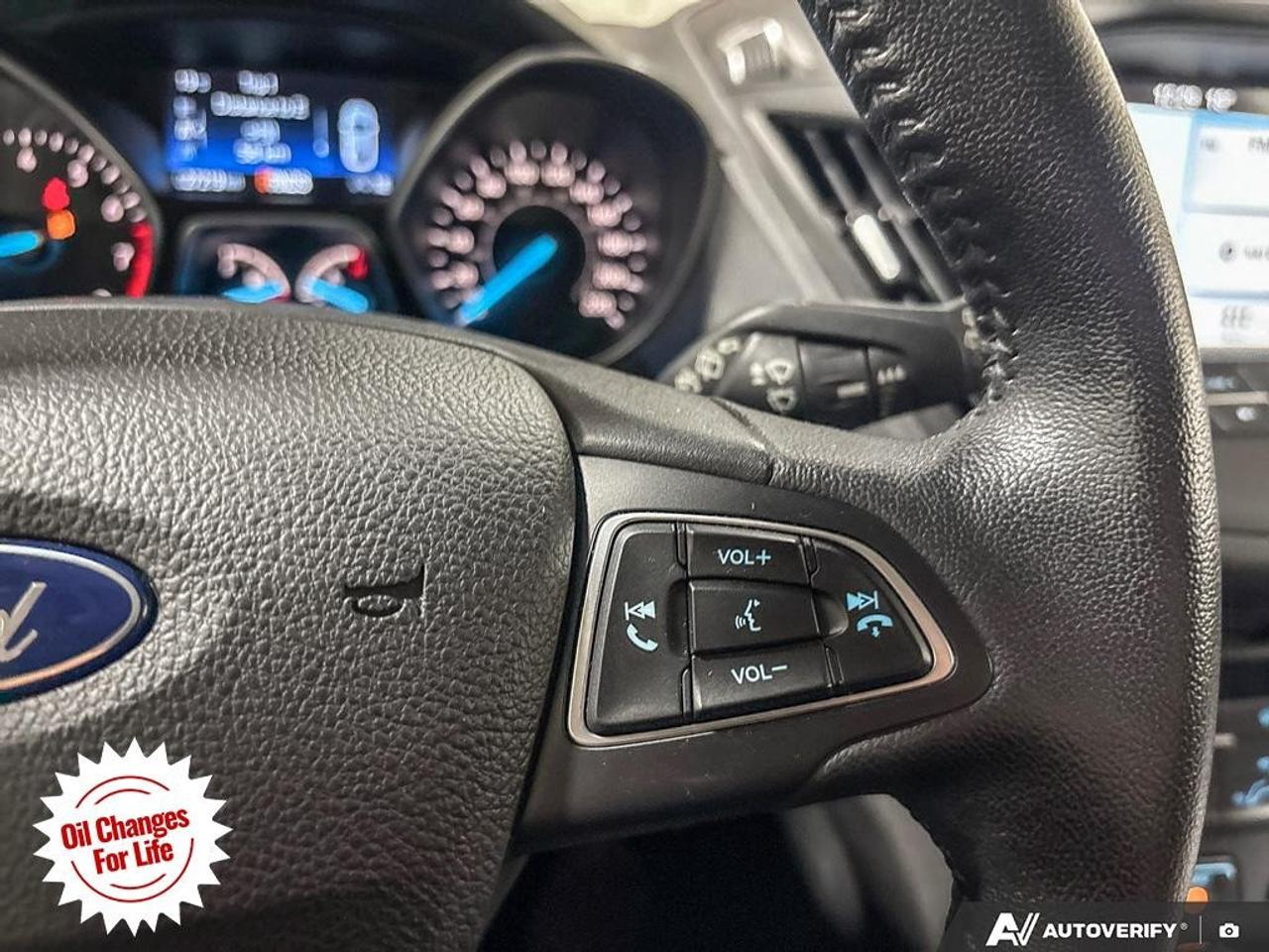 2019 Ford Escape SEL 4WD Photo