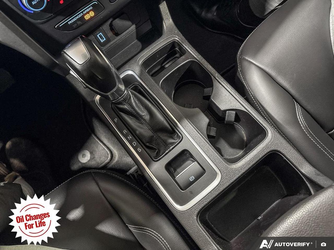 2019 Ford Escape SEL 4WD Photo