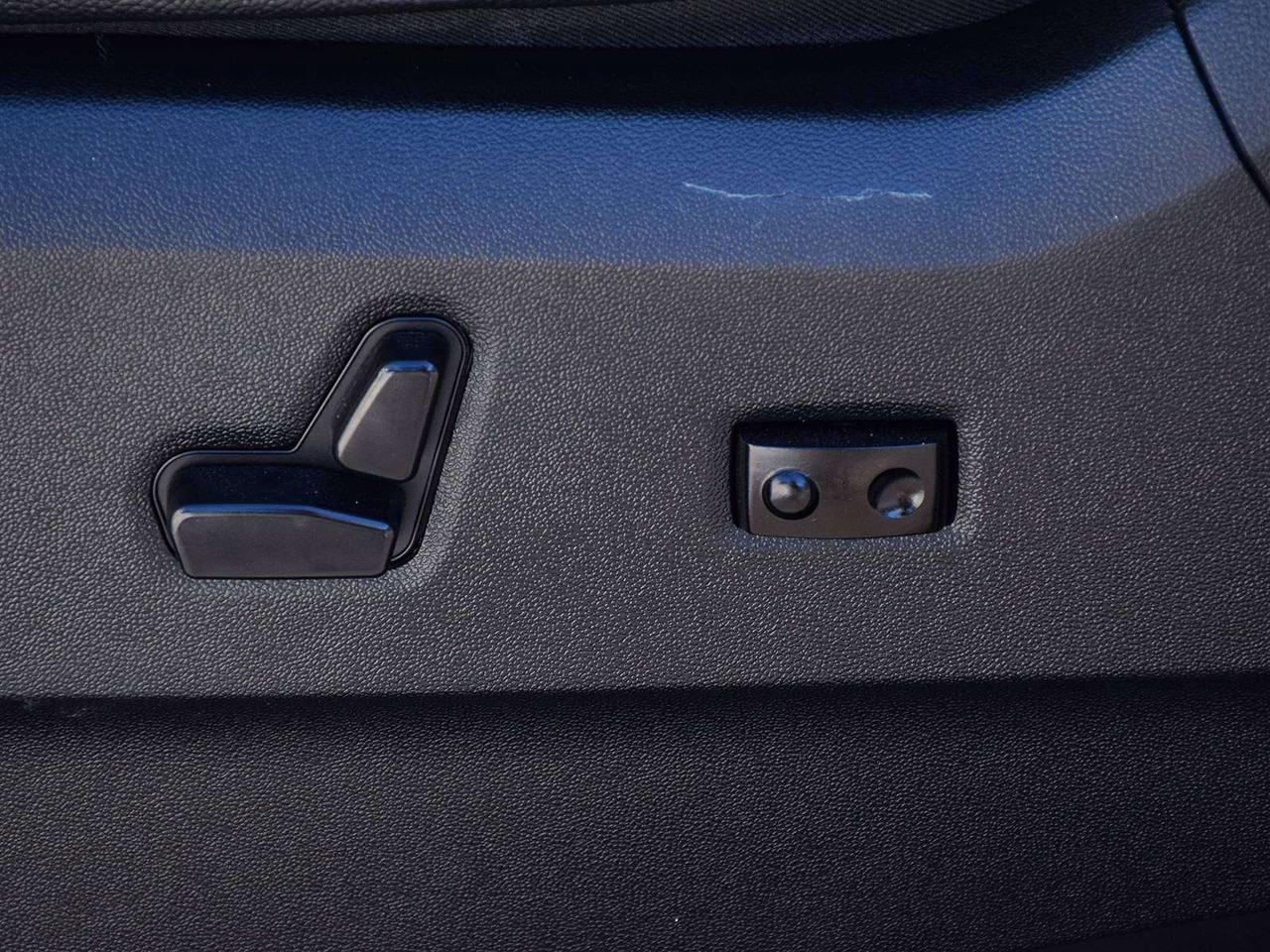 2018 Dodge Grand Caravan Crew Plus ~Nav ~DVD ~Cam ~Leather ~Power Doors Photo