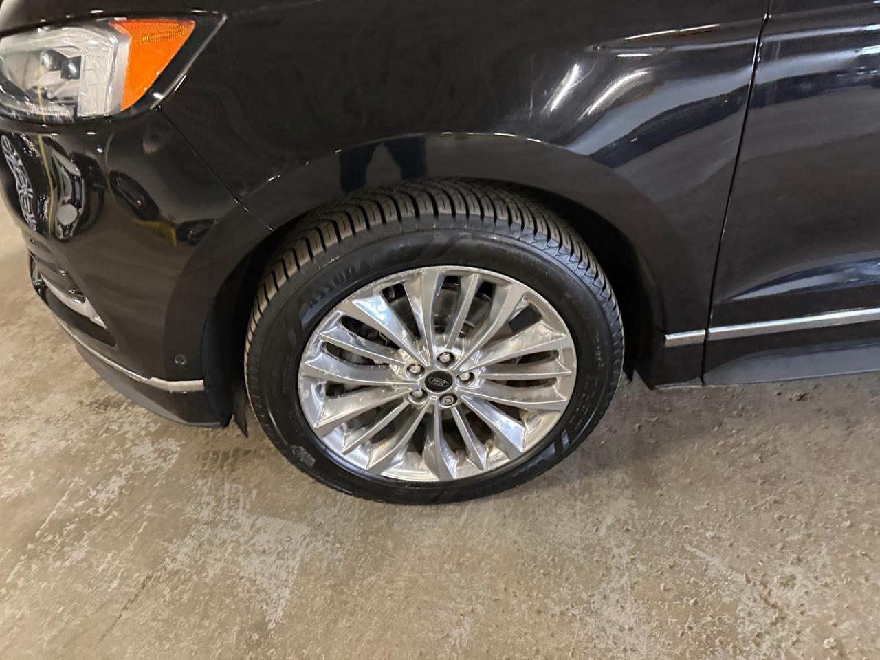 2020 Ford Edge TITANIUM 4DR ALL-WHEEL DRIVE Photo