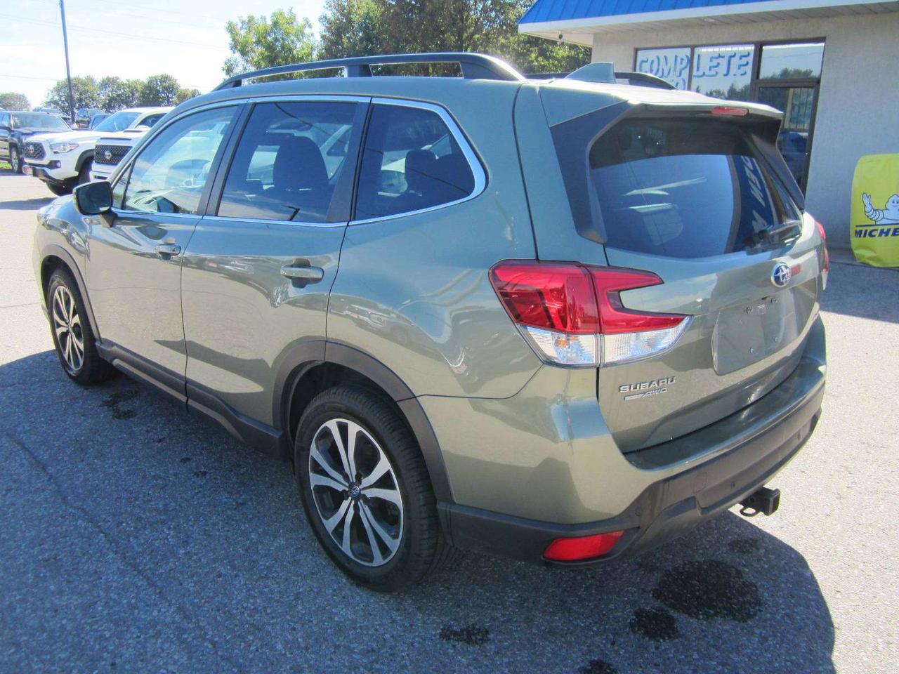 2021 Subaru Forester Limited NO ACCIDENTS! 1 PRICE ONLY! NO ADMIN FEES! Photo