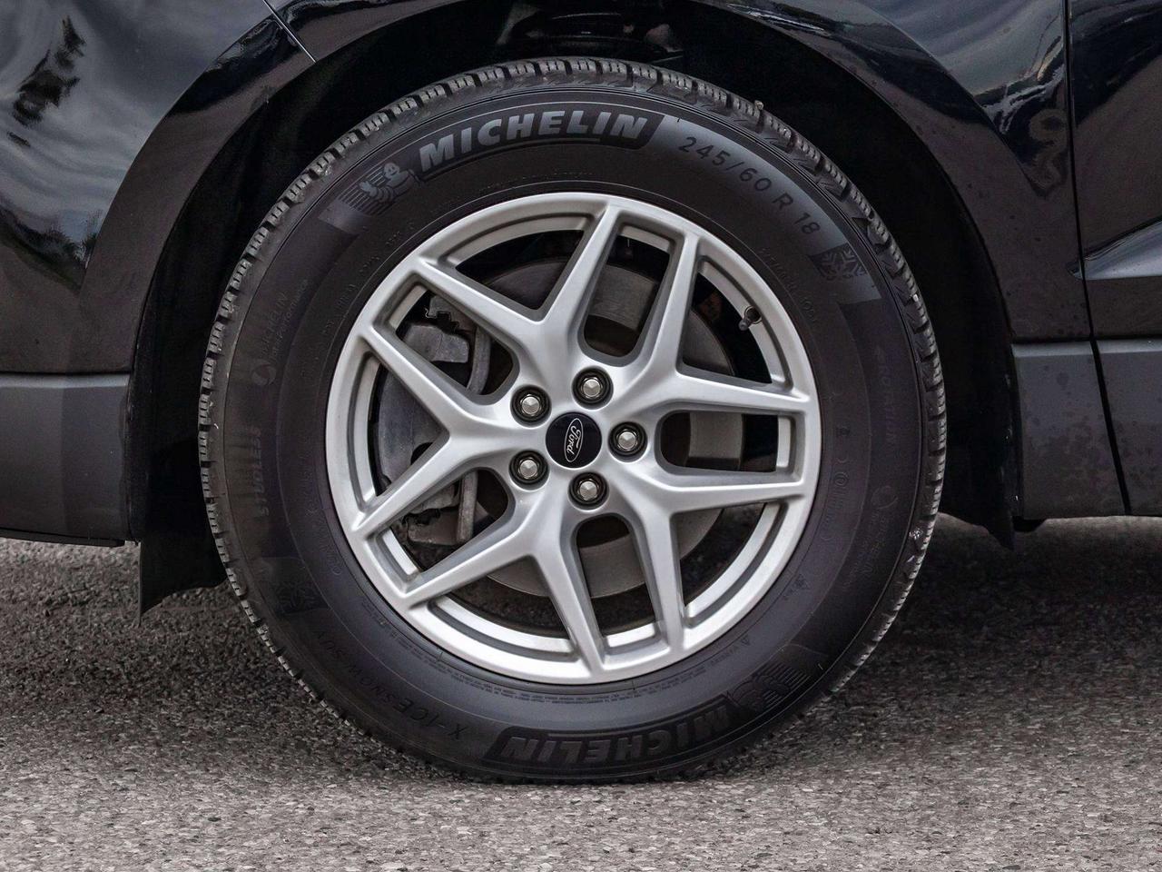 2023 Ford Edge  Photo