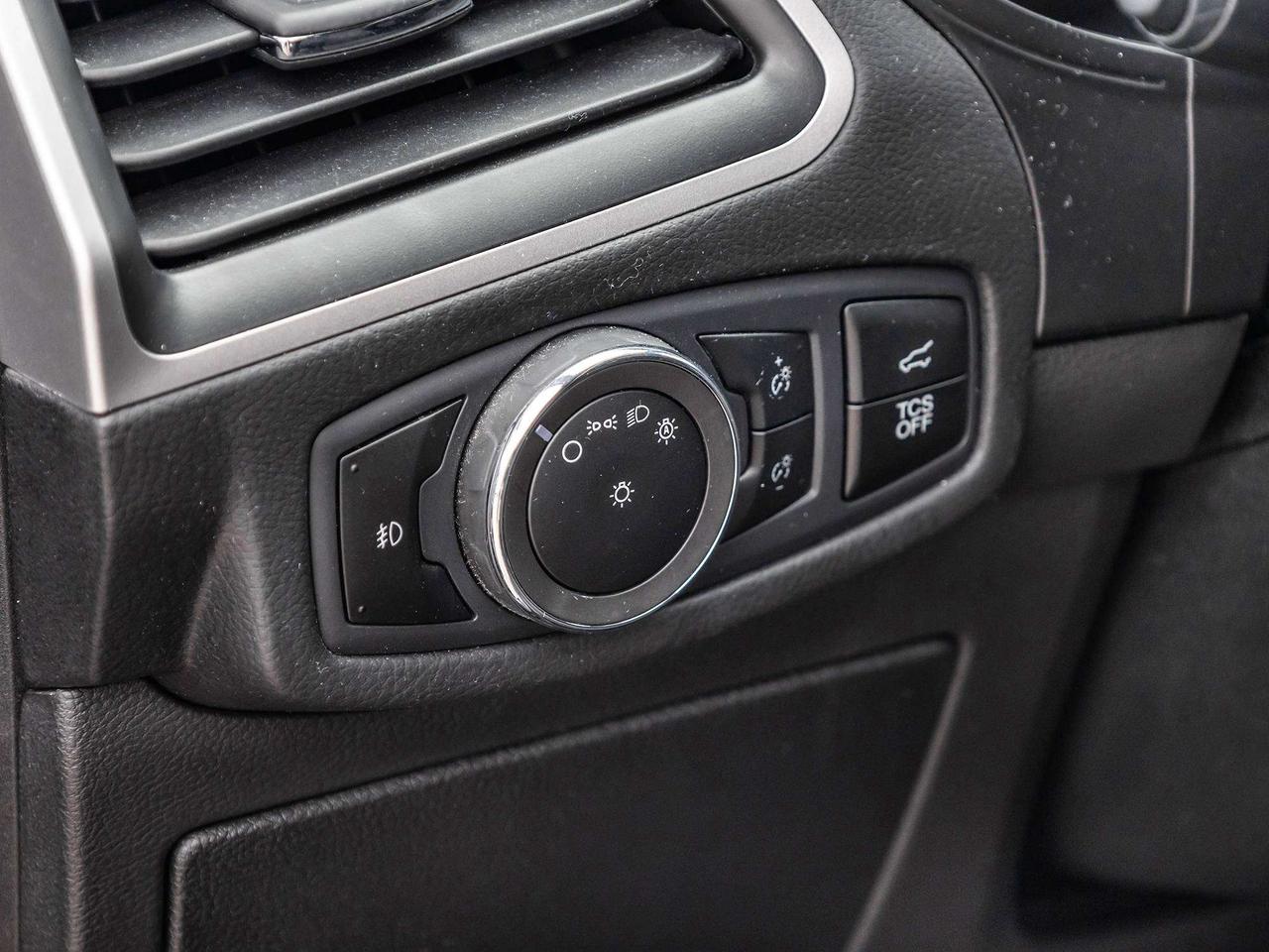 2023 Ford Edge  Photo