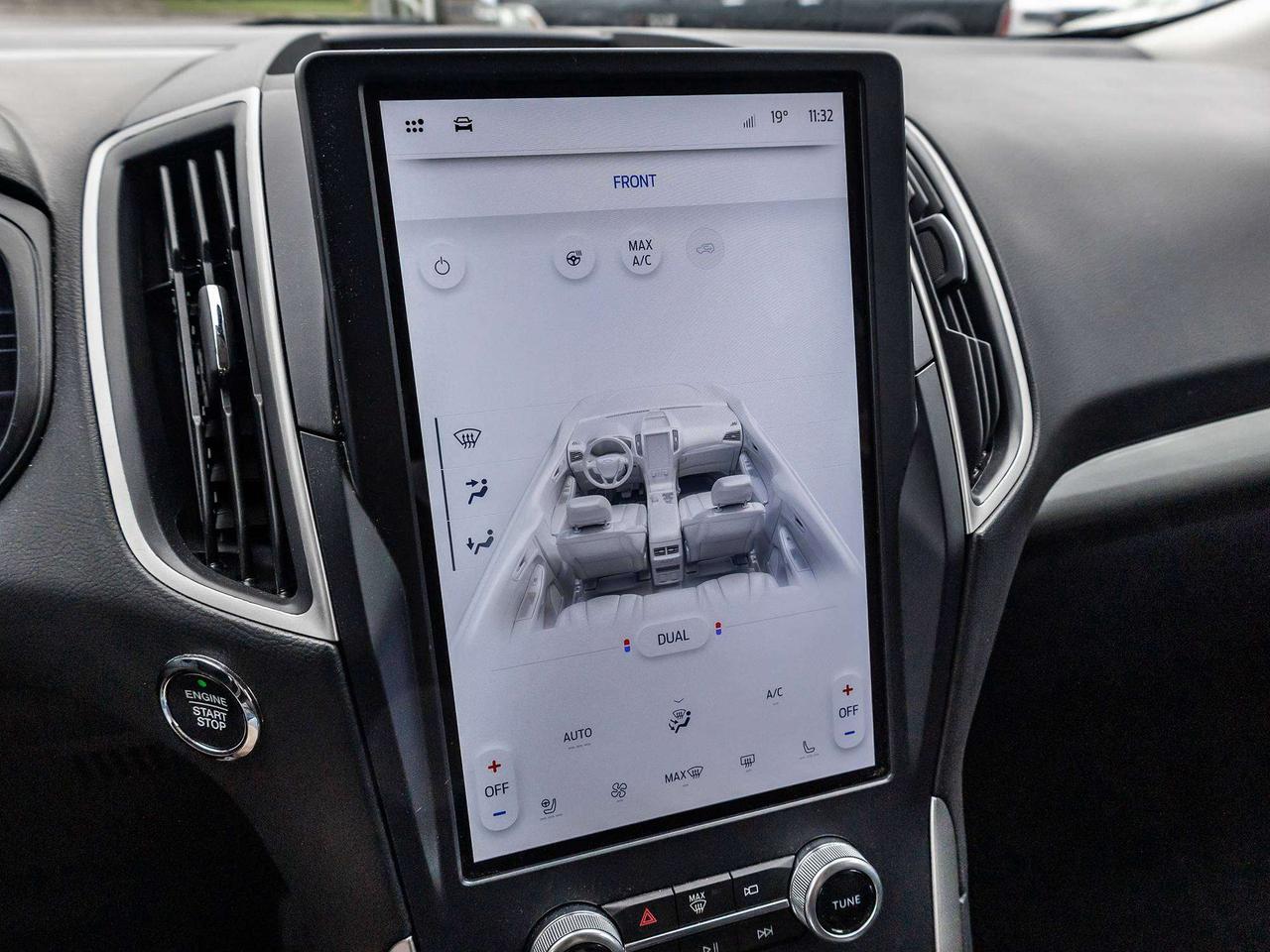2023 Ford Edge  Photo