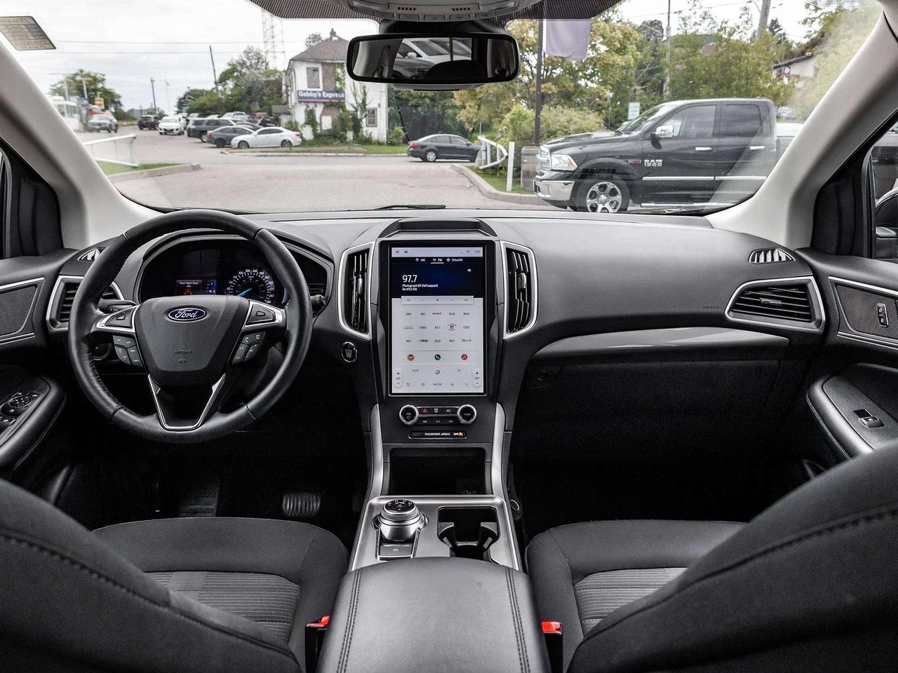 2023 Ford Edge  Photo