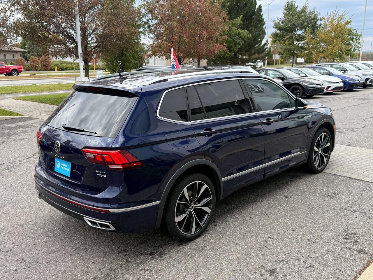 2022 Volkswagen Tiguan Highline R-line Photo