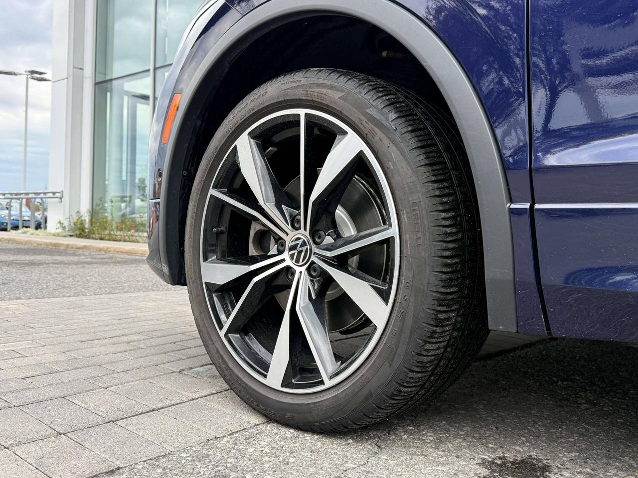 2022 Volkswagen Tiguan Highline R-line Photo