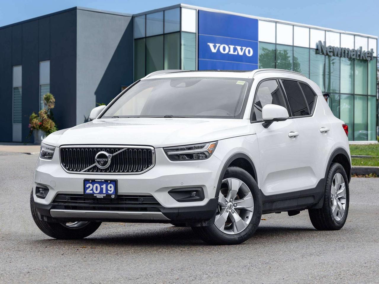 2019 Volvo XC40 Momentum PLUS^Trade In^Navi^Power Roof^One Owner Photo