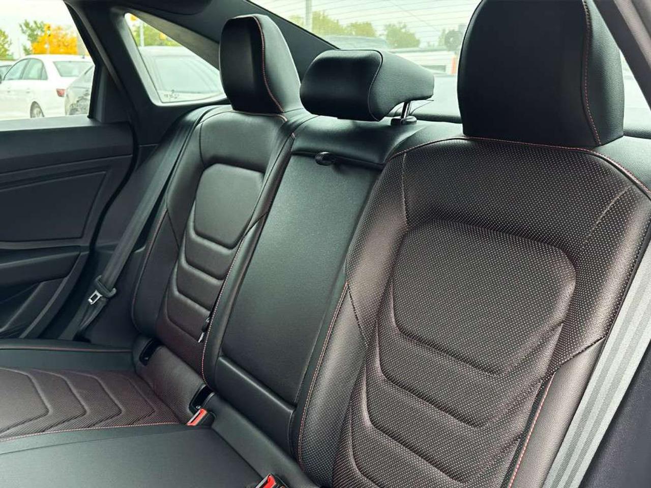 2024 Volkswagen Jetta SUNROOF NAVIGATION SYSTEM ALLOY WHEELS Photo