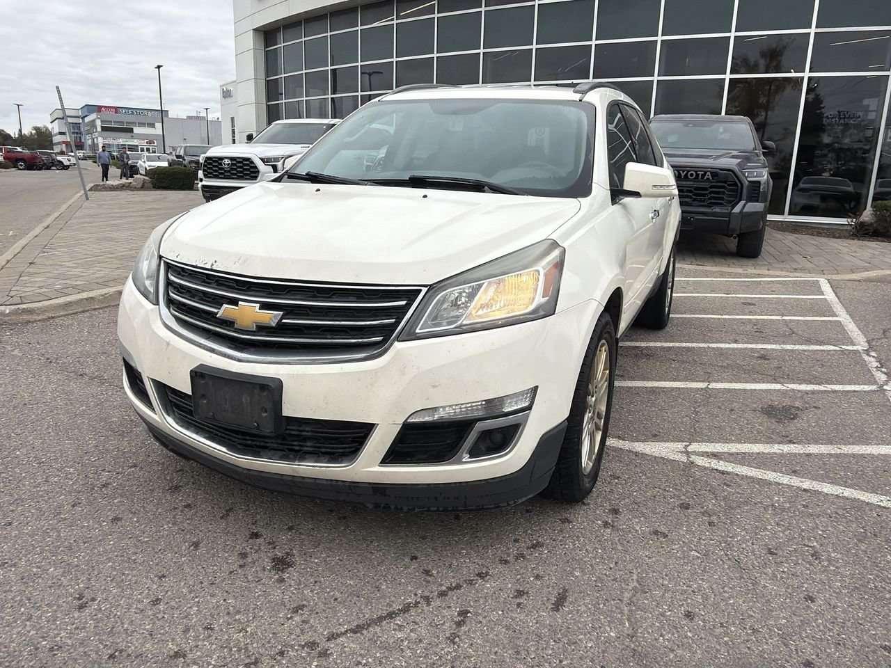 2015 Chevrolet Traverse AWD 1LT HEATED SEATS   BLUETOOTH CONNECTION   STEERING PHONE COMMANDS   CLOTH Photo4