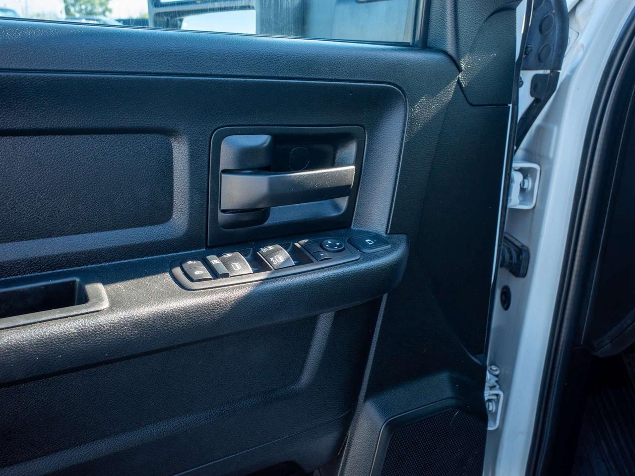2024 RAM 2500 Tradesman - Vinyl Seats   Back-Up Camera Photo