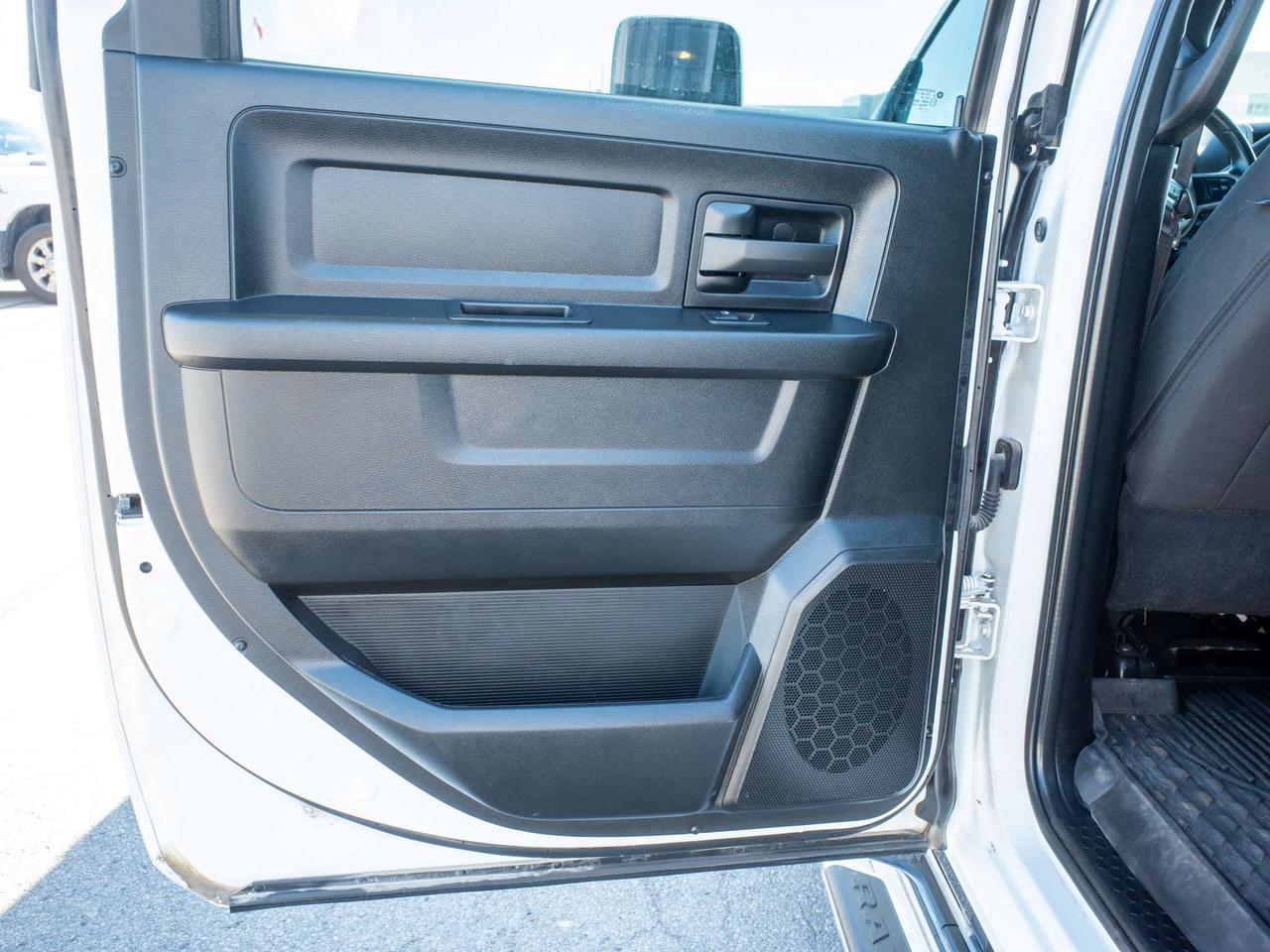 2024 RAM 2500 Tradesman - Vinyl Seats   Back-Up Camera Photo