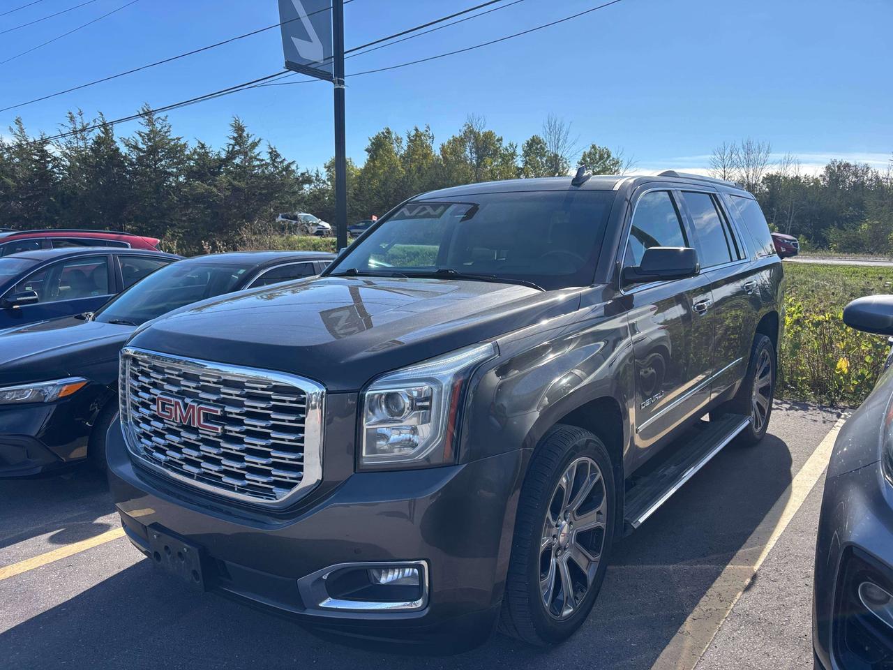 2020 GMC Yukon 4WD 4dr Denali Photo2