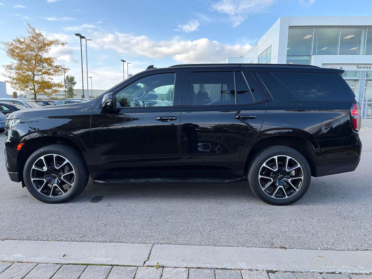 2022 Chevrolet Tahoe RST Photo5