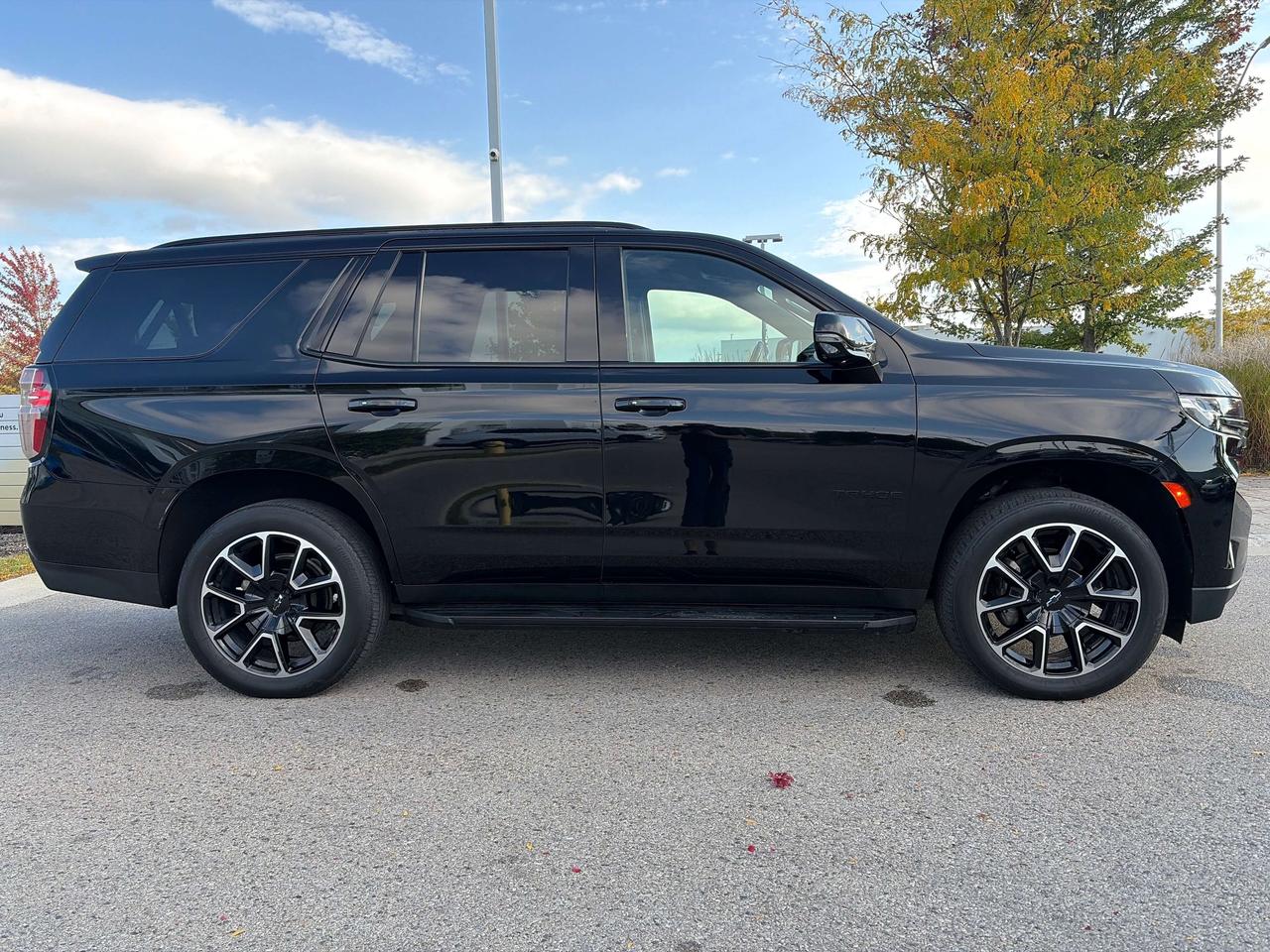 2022 Chevrolet Tahoe RST Photo