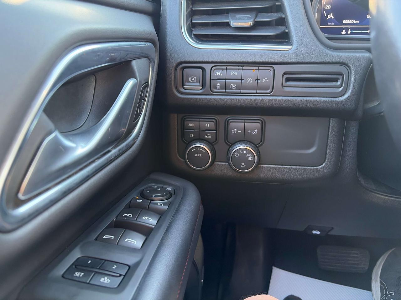 2022 Chevrolet Tahoe RST Photo