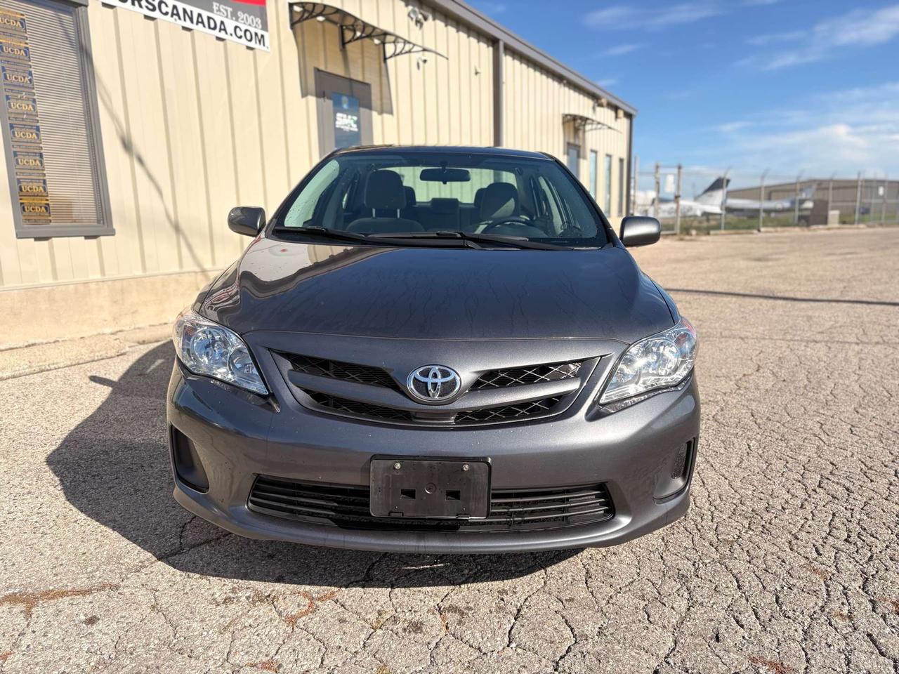 2013 Toyota Corolla 4DR SDN AUTO CE Photo5