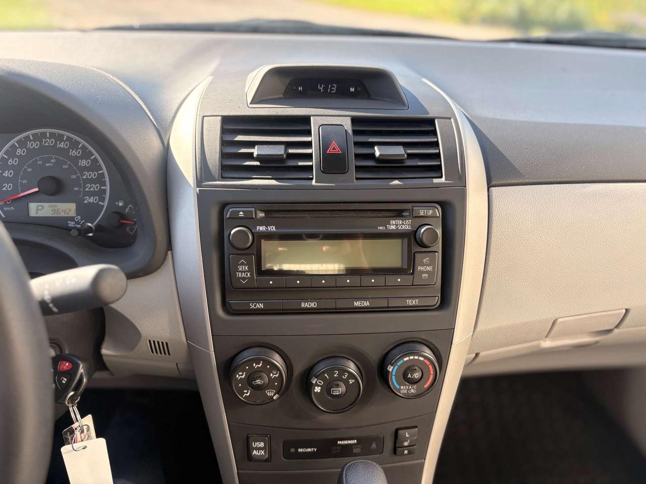 2013 Toyota Corolla 4DR SDN AUTO CE Photo