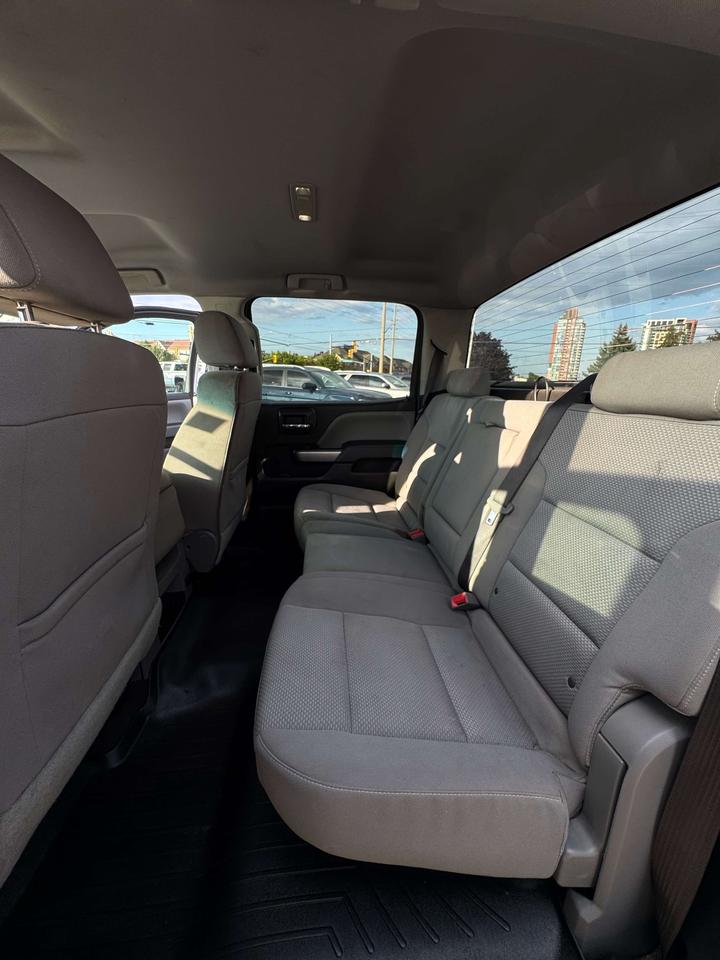 2018 Chevrolet Silverado 1500 4WD Crew Cab 153.0 LT w/1LT 6'6 Box Photo