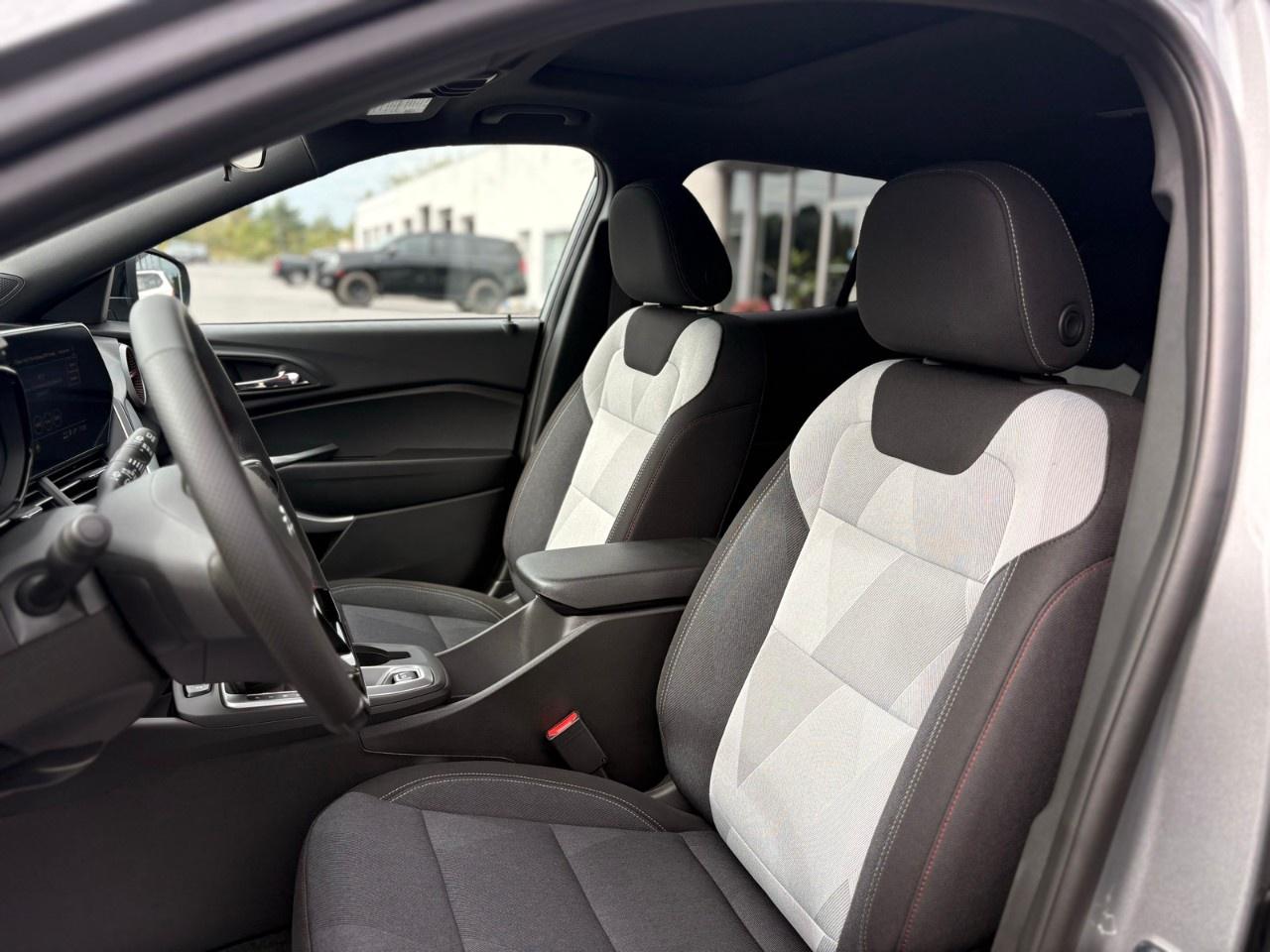 2026 Chevrolet Trax FWD 4dr 1RS Photo
