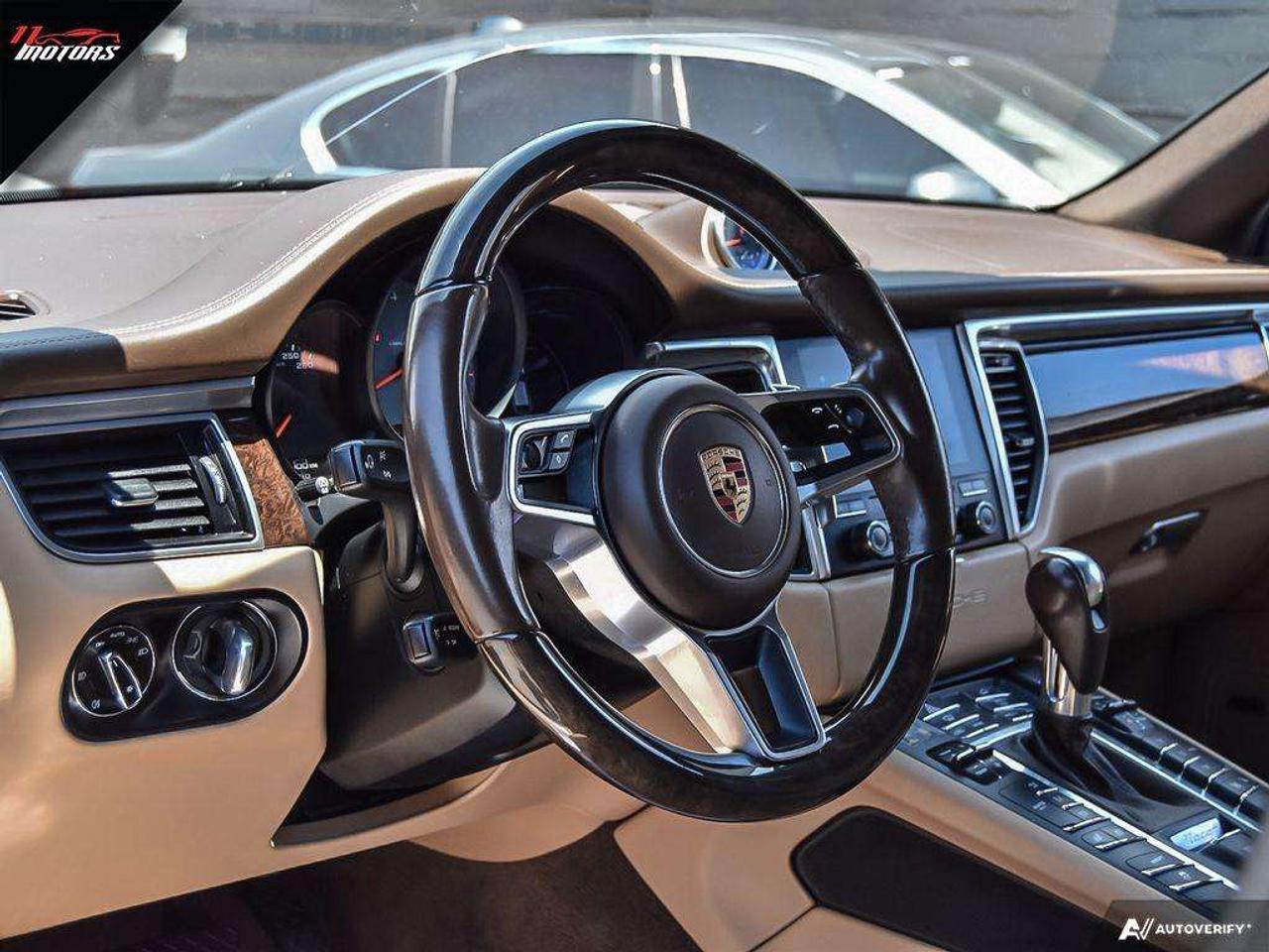 2017 Porsche Macan S AWD Panoramic Sunroof/Navigation/Rear Camera Photo