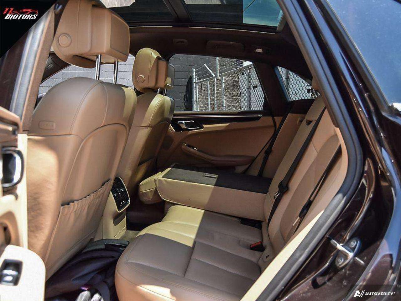 2017 Porsche Macan S AWD Panoramic Sunroof/Navigation/Rear Camera Photo
