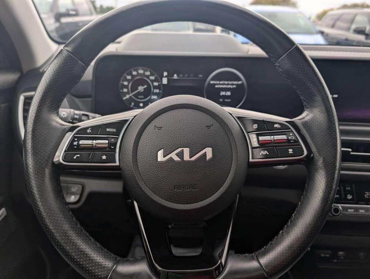 2024 Kia Seltos SX w/Black Interior NO ACCIDENTS Photo