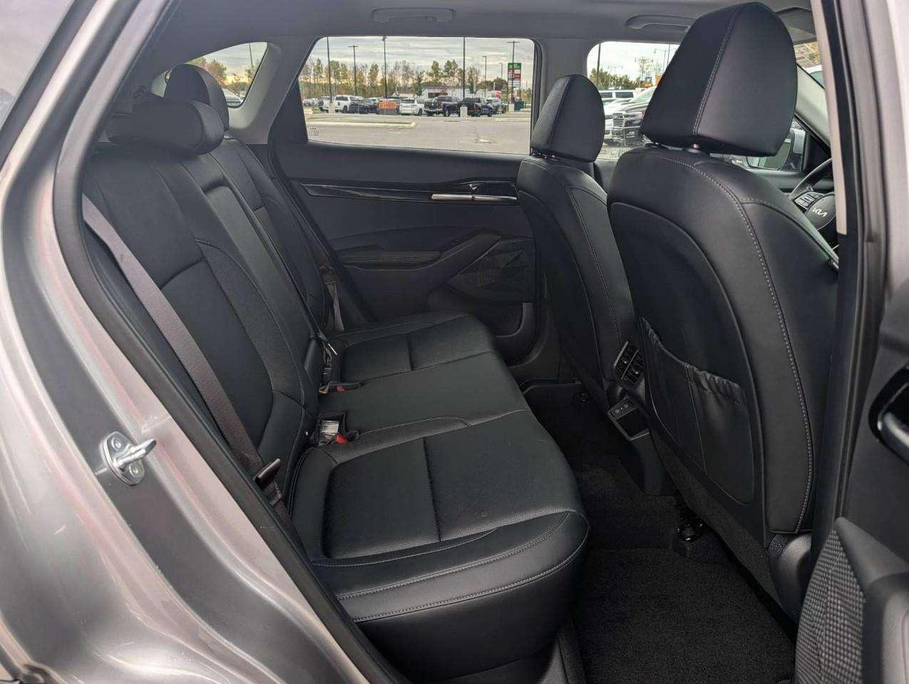 2024 Kia Seltos SX w/Black Interior NO ACCIDENTS Photo