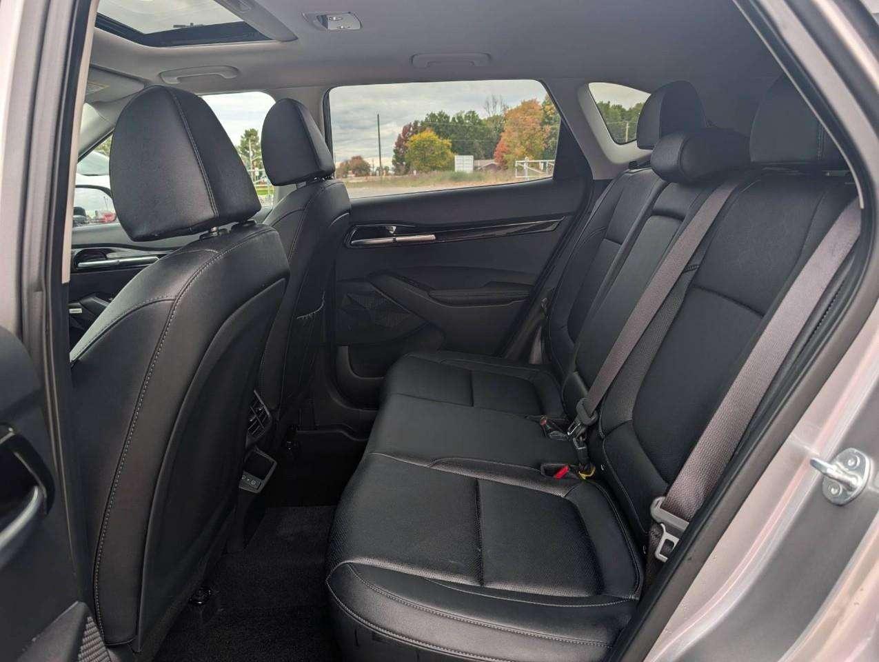2024 Kia Seltos SX w/Black Interior NO ACCIDENTS Photo