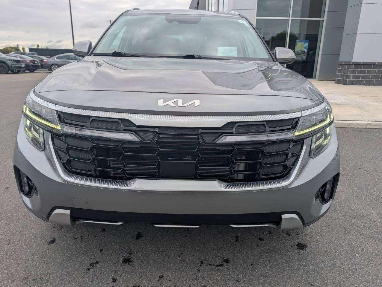 2024 Kia Seltos SX w/Black Interior NO ACCIDENTS Photo