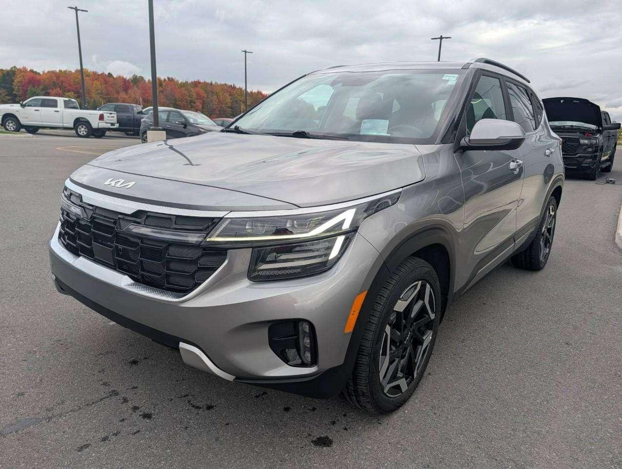 2024 Kia Seltos SX w/Black Interior NO ACCIDENTS Photo