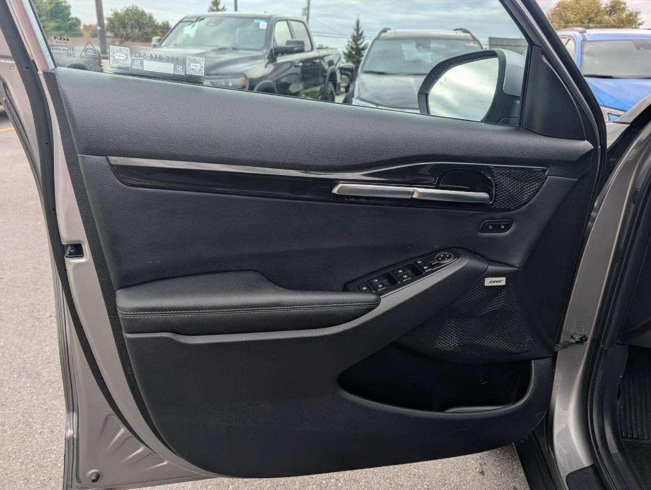 2024 Kia Seltos SX w/Black Interior NO ACCIDENTS Photo