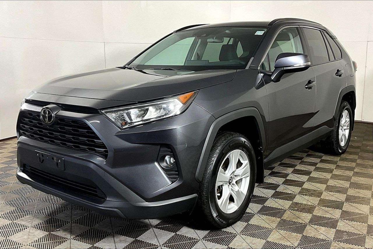 2021 Toyota RAV4 XLE AWD Photo0