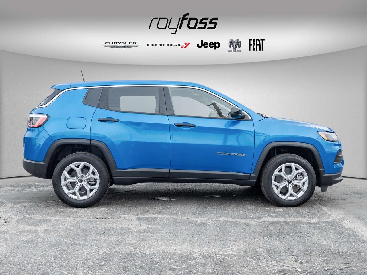 2026 Jeep Compass Sport   4X4   Heated seats   Safety pkg Photo2