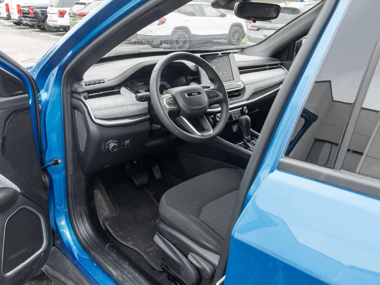 2026 Jeep Compass Sport   4X4   Heated seats   Safety pkg Photo