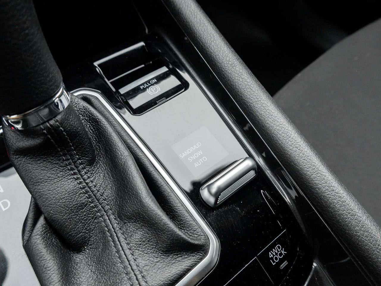 2026 Jeep Compass Sport   4X4   Heated seats   Safety pkg Photo