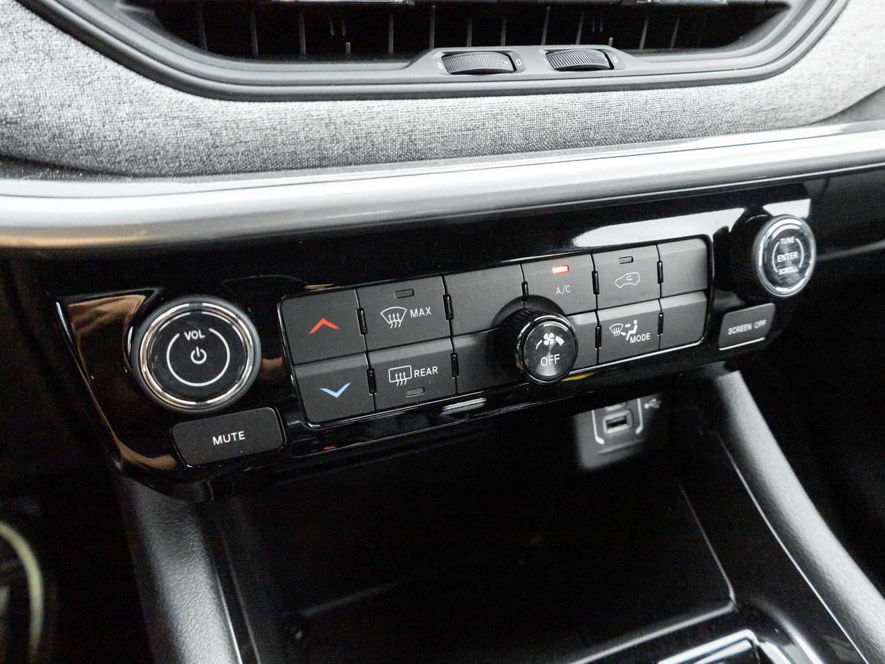 2026 Jeep Compass Sport   4X4   Heated seats   Safety pkg Photo