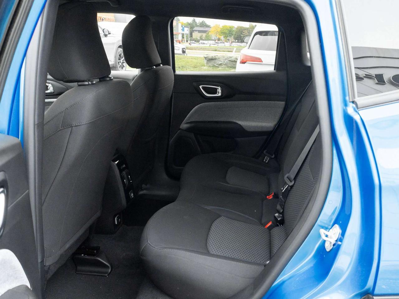 2026 Jeep Compass Sport   4X4   Heated seats   Safety pkg Photo
