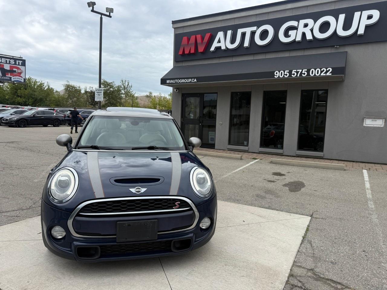 2017 MINI Cooper Hardtop 5 Door 5dr HB S Photo5
