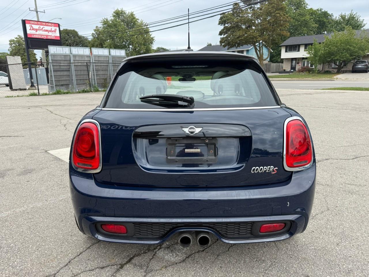2017 MINI Cooper Hardtop 5 Door 5dr HB S Photo