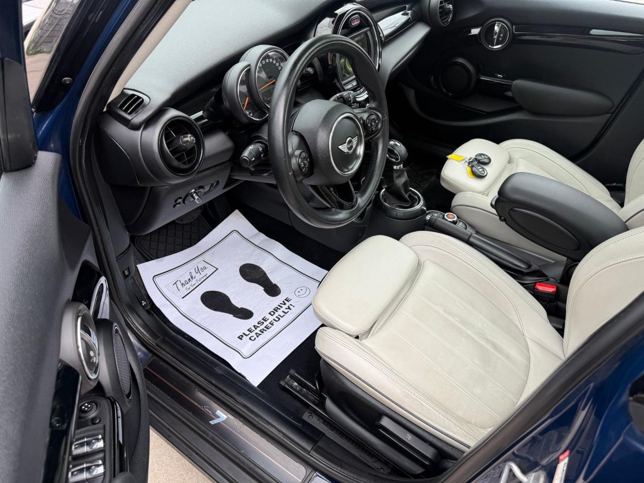2017 MINI Cooper Hardtop 5 Door 5dr HB S Photo