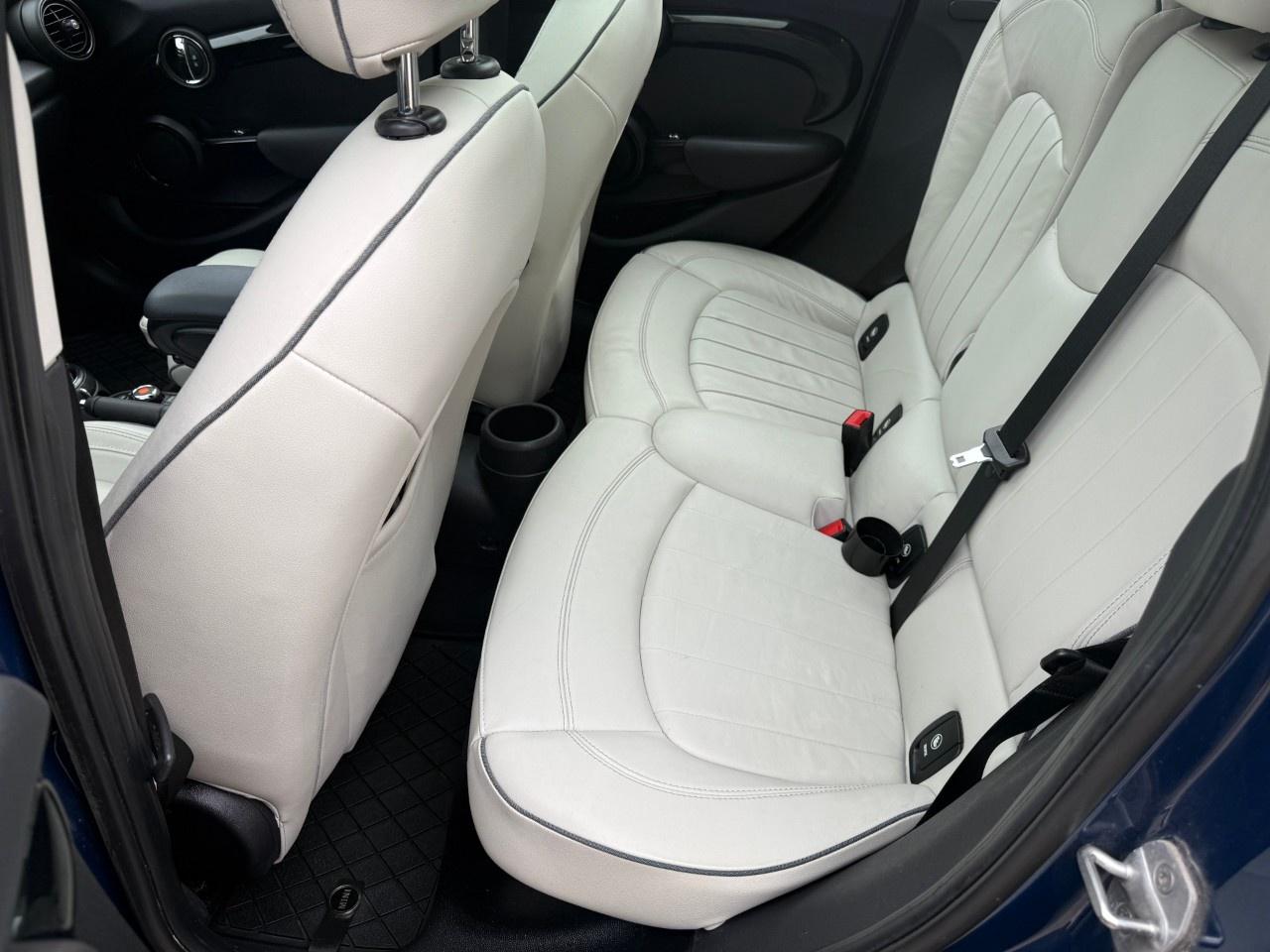 2017 MINI Cooper Hardtop 5 Door 5dr HB S Photo
