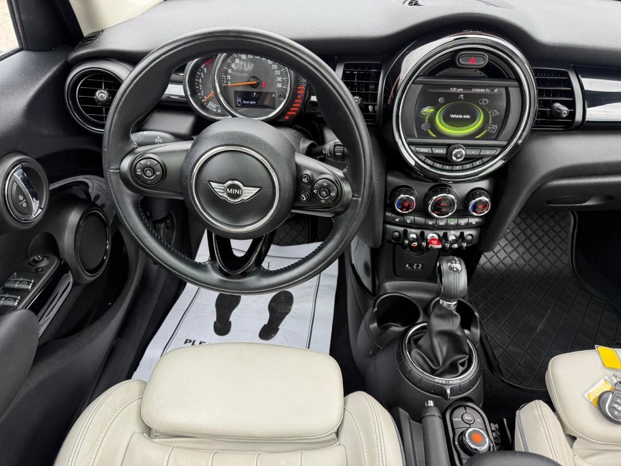2017 MINI Cooper Hardtop 5 Door 5dr HB S Photo