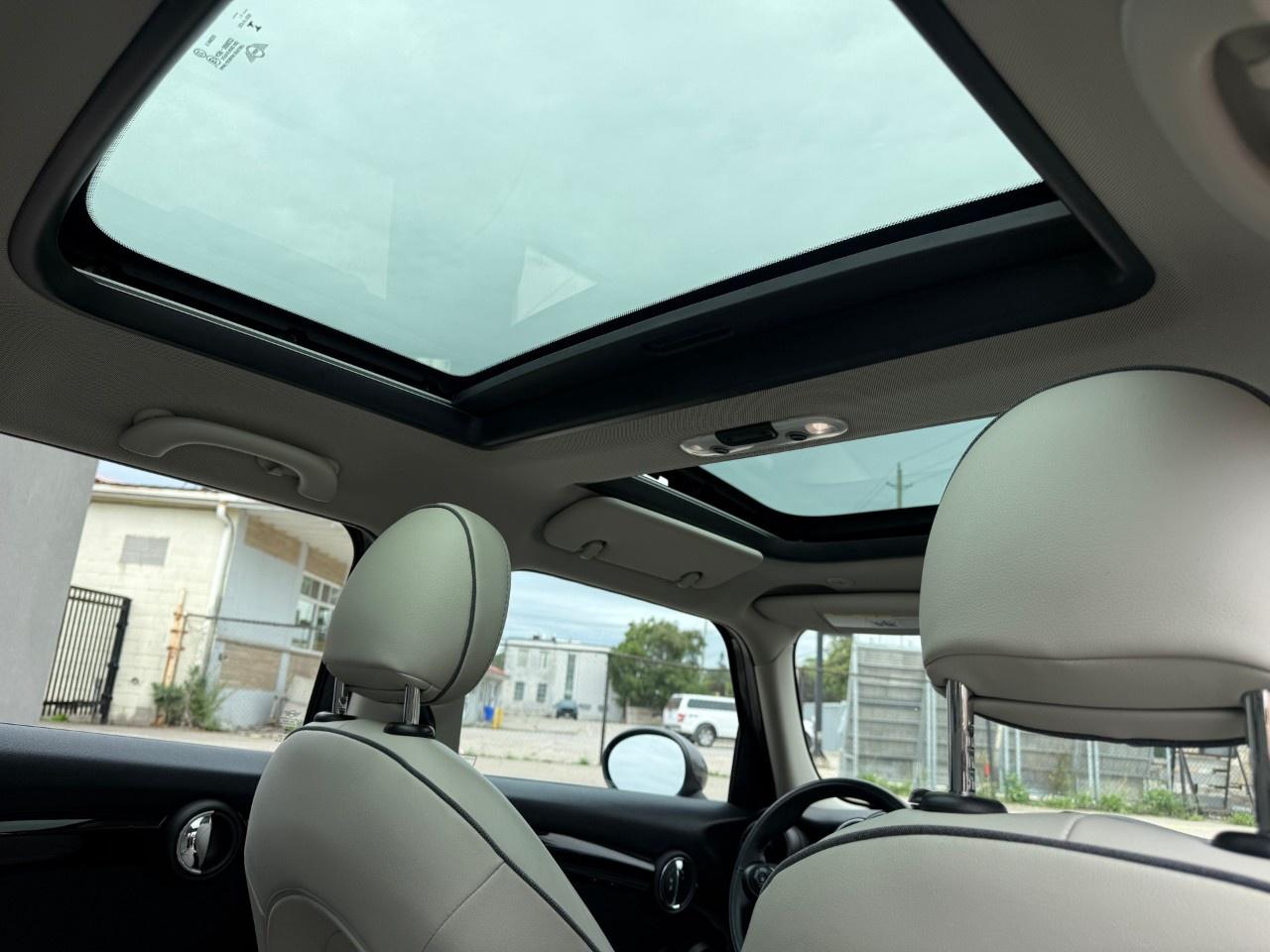 2017 MINI Cooper Hardtop 5 Door 5dr HB S Photo